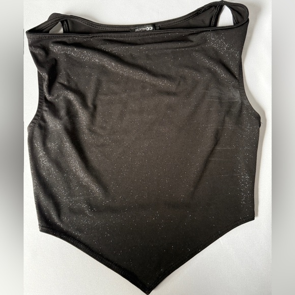 Chic Black Off-Shoulder - Picture 8 of 9